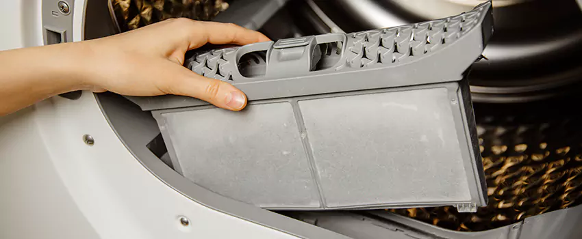 Signs Of A Clogged Dryer Lint Trap in Oviedo, Florida